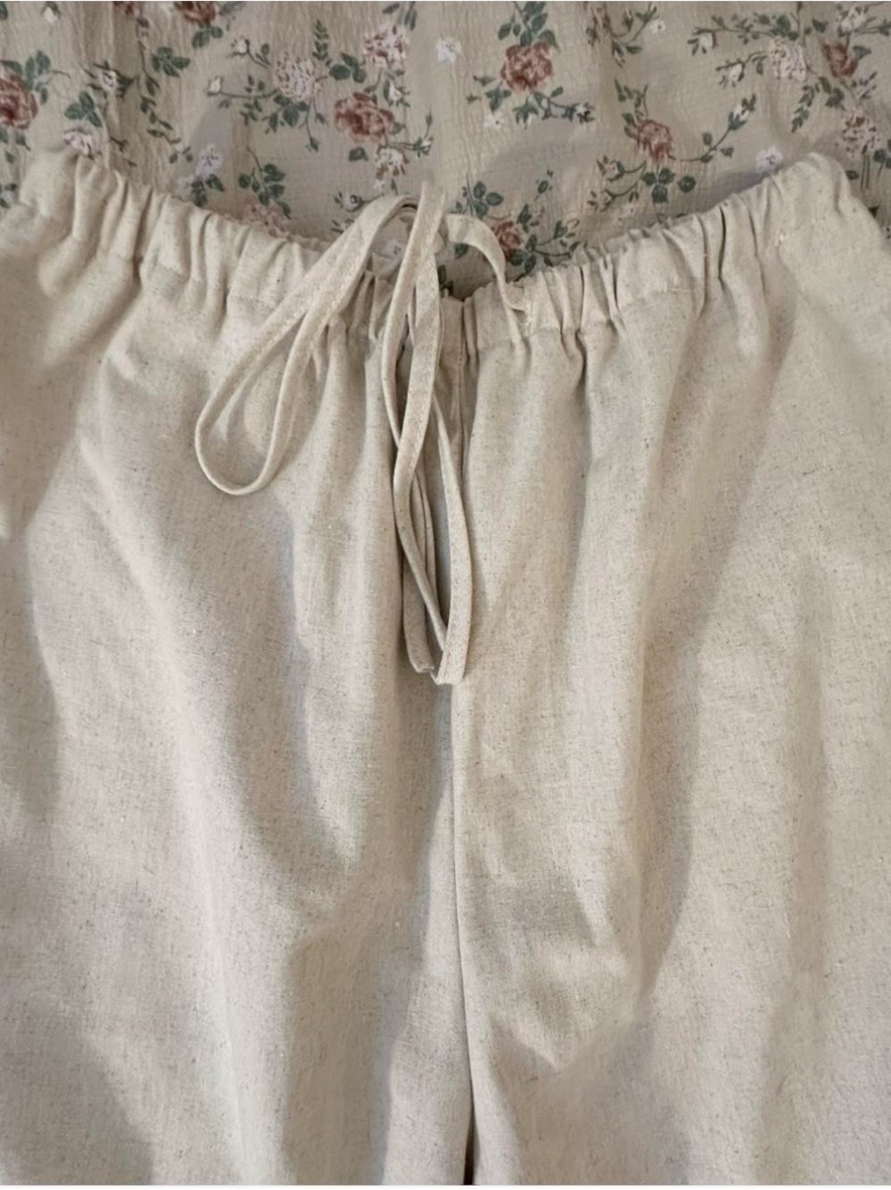 Drawstring Linen Pants - Picture 3 of 4
